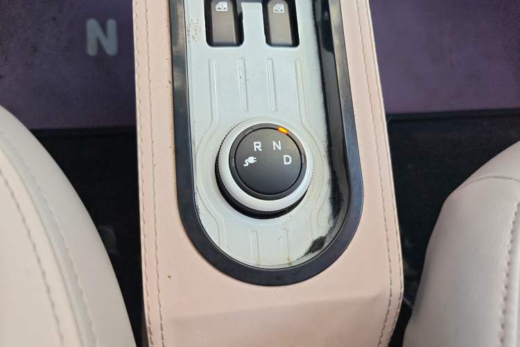 Used Wuling Hongguang MINIEV 2021 Macaron Premium Model – Lithium-NMC