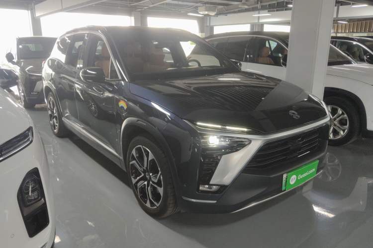 Used Nio ES8 2020 580 km Range Signature Edition Six-Seater Version Front Right 45 Deg