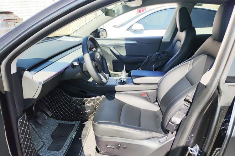 Used Tesla Model Y 2024 Rear-Wheel-Drive Version
