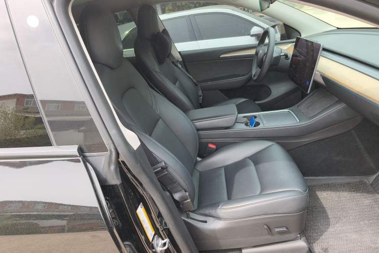 Used Tesla Model Y 2021 Standard Range Rear-Wheel Drive Version