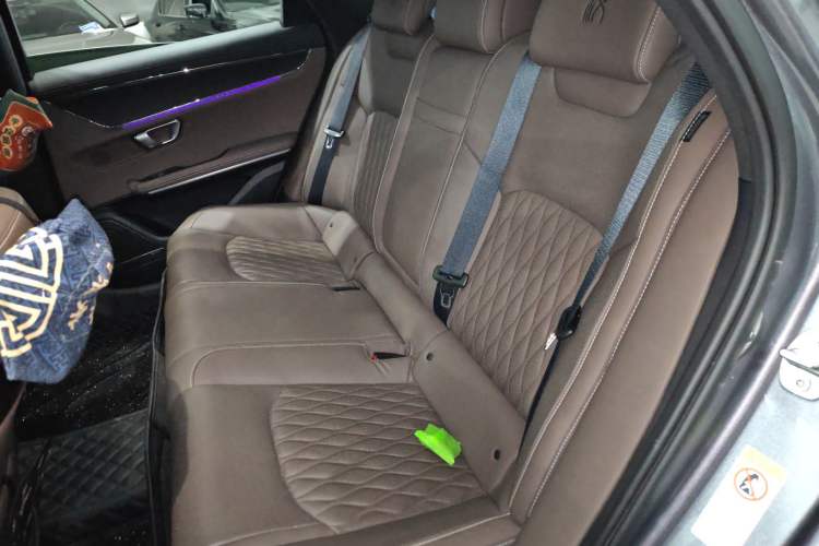 Used BYD Han 2020 DM Four-Wheel Drive Performance Edition Prestige Model Left Rear Seat