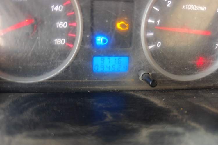 Used Dongfeng Xiaokang V29 2012 1.2L Standard Version
