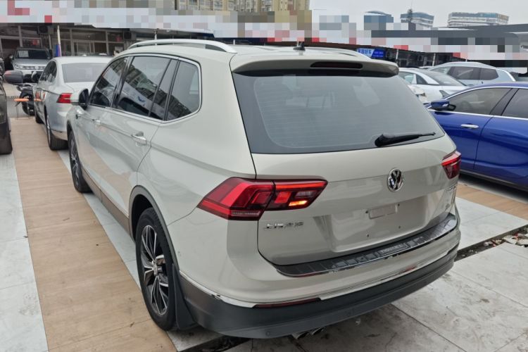 Used Volkswagen Tiguan L 2019 Revised 330TSI Automatic Two-Wheel Drive Smart & Luxury Edition China VI Standard
