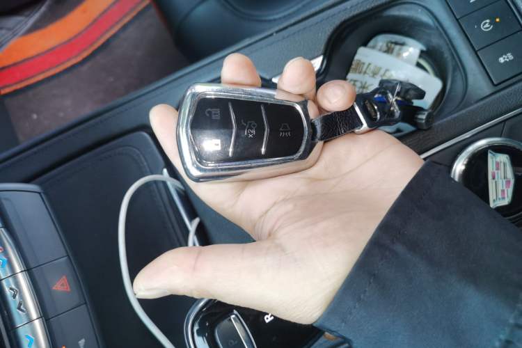 Used Cadillac XT4 2021 28T Two-Wheel Drive Tech Edition Vehicle Key