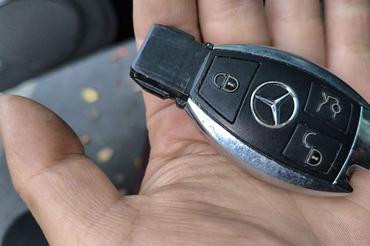 Used Mercedes-Benz C-Class 2013 C 180 CGI Classic Vehicle Key