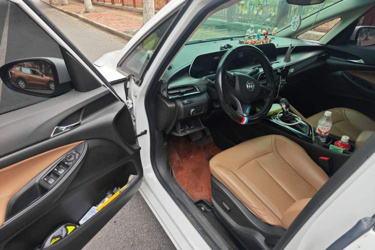 Used Buick GL6 2021 323T Mild Hybrid Connect Luxury Model
