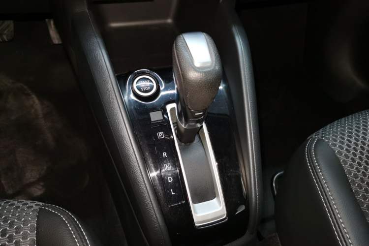 Used Nissan Kicks 2019 1.5L CVT Smart Connect Luxury Edition