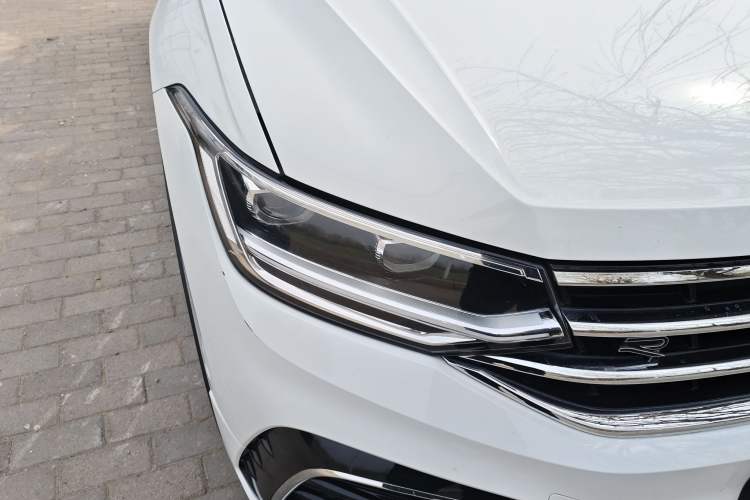 Used Volkswagen Tiguan L 2022 330TSI Automatic Two-Wheel Drive R-Line Enhanced Edition Right Front Headlight