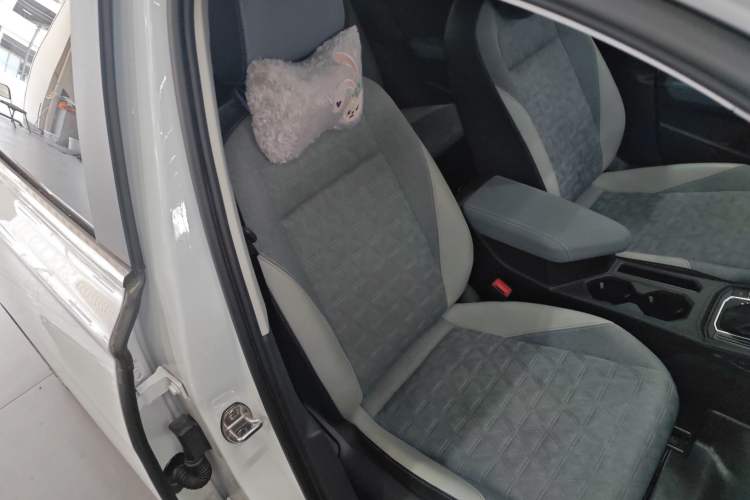 Used Volkswagen Lavida 2023 280TSI DSG Full-Comfort Edition Right Front Seat