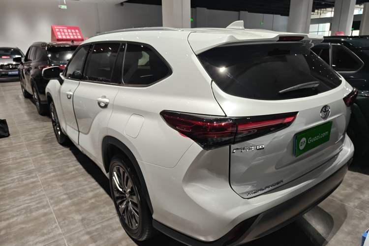 Used Toyota Highlander 2026 Model 2.5L Intelligent Electric Hybrid Dual-Engine All-Wheel-Drive Luxury Edition 7-seater
