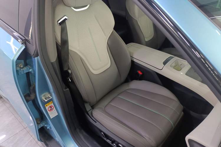 Used Deepal L07 2025 530 Ultra Qiankun Intelligent Driving ADS SE Pure Electric Version
