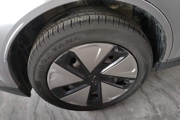 Used AION Y 2023 Younger Exterior 5