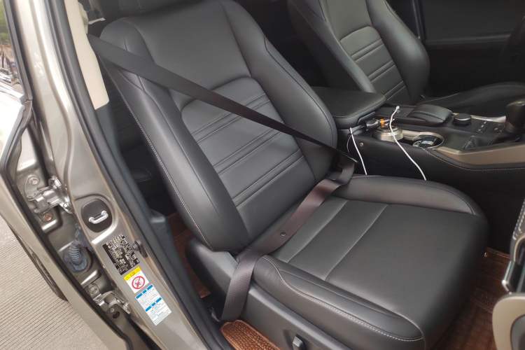 Used Lexus NX 2015 200T All-Wheel-Drive Fēngshàng Edition
