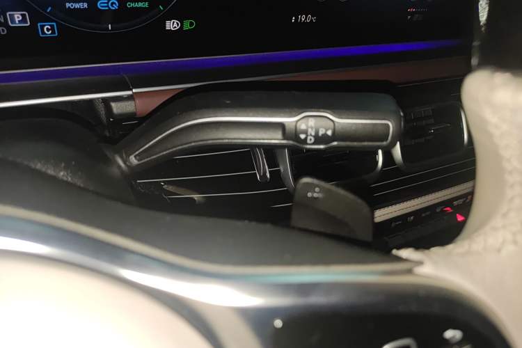 Used Mercedes-Benz GLS 2023 Refreshed GLS 450 4MATIC Luxury Edition Gear Lever