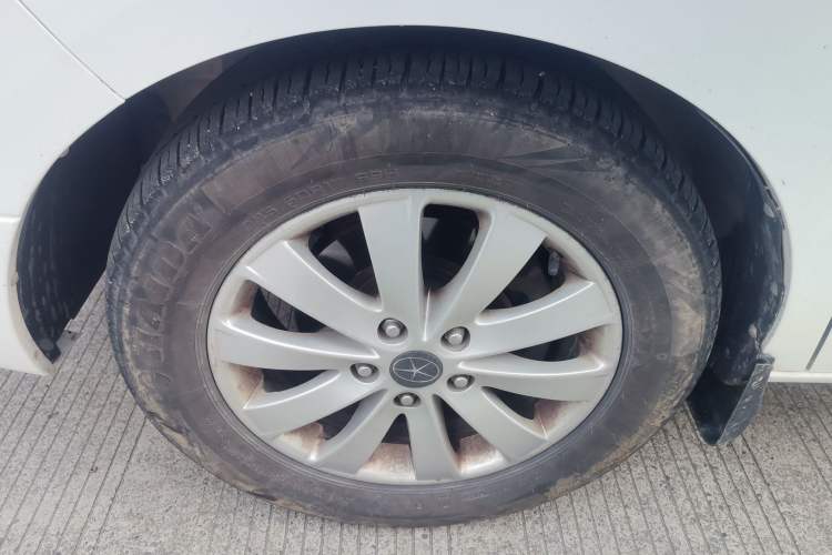 Used JAC Refine M5 2016 2.0T Gasoline Automatic Business Edition
