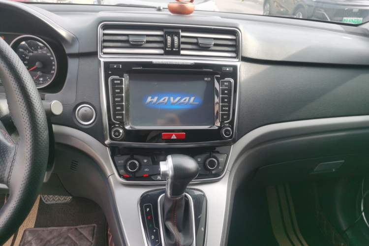Used Haval H6 2017 Blue Label Sport Edition 1.5T Automatic Two-Wheel Drive Luxury Model Audio And AC Panel
