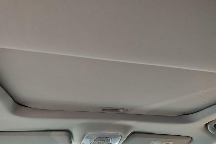 Used GAC Trumpchi GS4 2016 235T G-DCT Luxury Edition Headliner