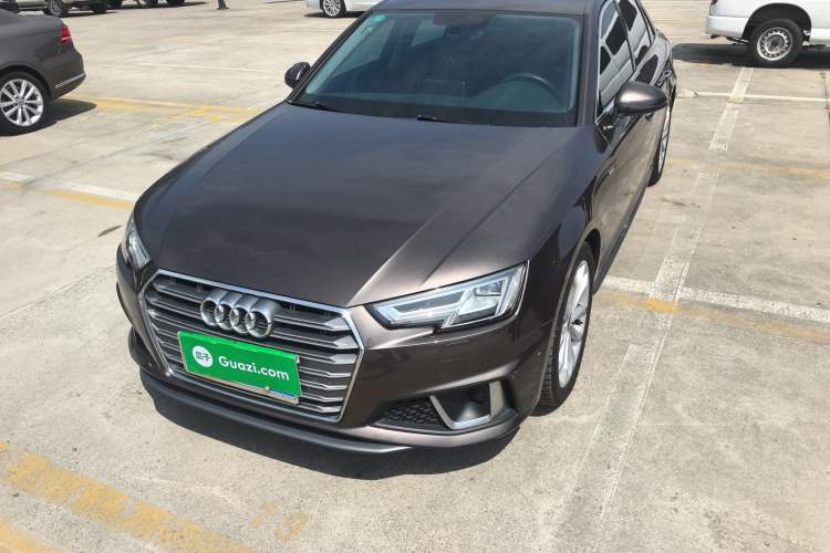 Used Audi A4L 2019 40 TFSI Fashion Version China V