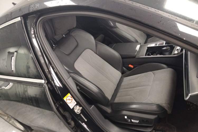 Used Audi A6L 2023 Revised 45 TFSI Prestige Dynamic Edition
