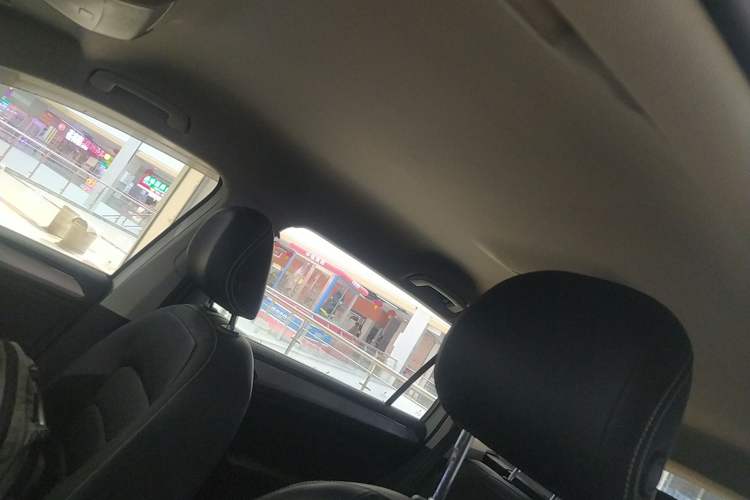 Used Volkswagen Tiguan L 2017 330TSI Automatic Two-Wheel Drive Comfort Edition Headliner