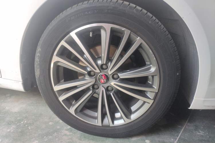 Used Roewe i6 2019 PLUS 1.6L CVT 4G Connected Luxury Deluxe Edition Right Front Wheel Hub
