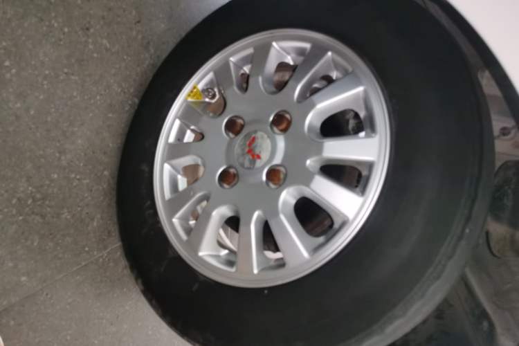 Used Wuling Rongguang V 2018 1.5L Standard Version
