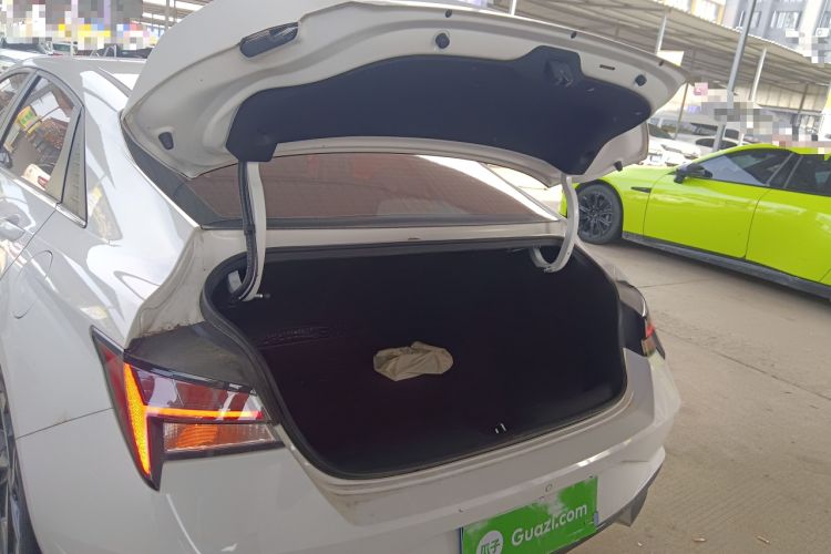 Used Hyundai Elantra 2022 1.5L CVT LUX Prestige Edition Trunk