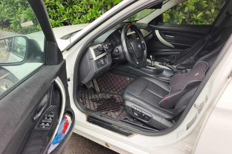 Used BMW 3 Series 2013 320i Sport Edition
