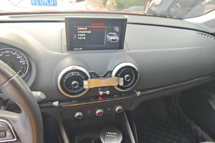 Used Audi A3 2020 Limousine 35 TFSI Fashion Edition China VI Emission Standard