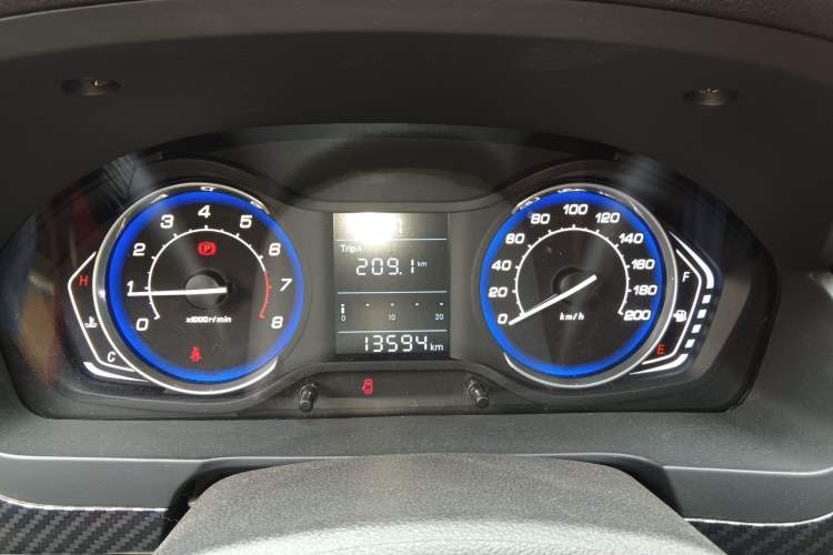 Used BAIC Senova X25 2015 1.5L manual Comfort trim level Instrument Cluster