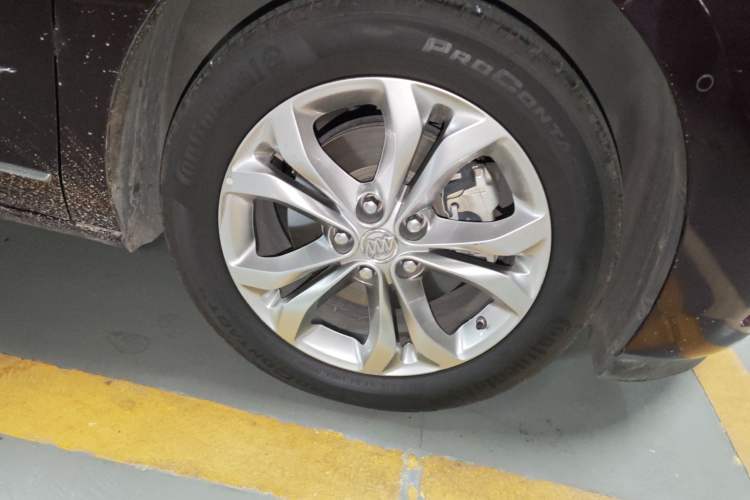 Used Buick GL8 2017 28T Avenir Avia National Emission Standard V
