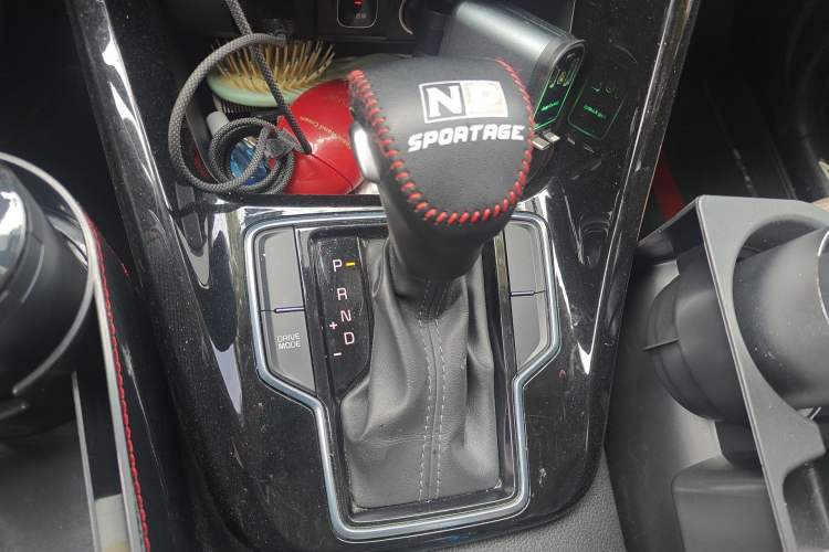 Used Kia Sportage R 2018 2.0L Automatic Smart Luxury Version China V Standard Gear Lever