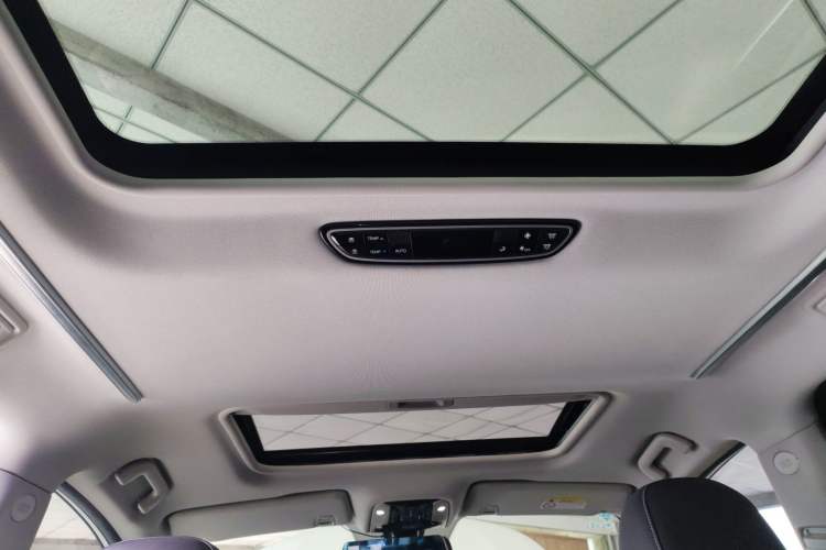 Used GAC Trumpchi M8 2021 Lingxiu Series 390T Deluxe Edition
