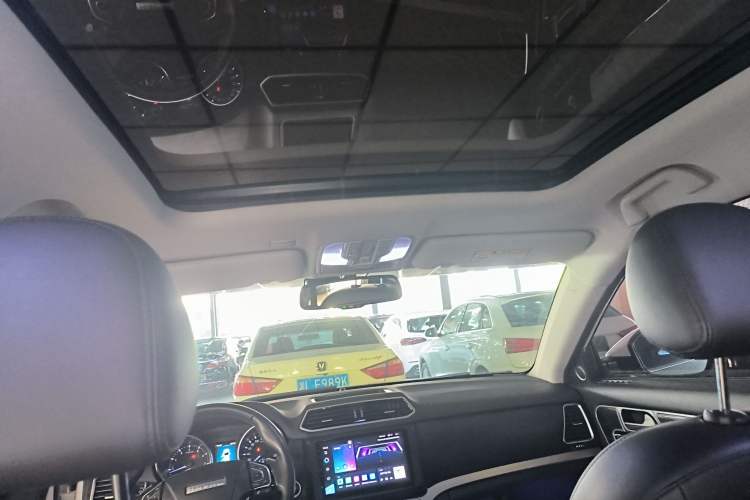 Used Haval H6 Coupe 2017 Red Label 2.0T Automatic Two-Wheel Drive Prestige Model