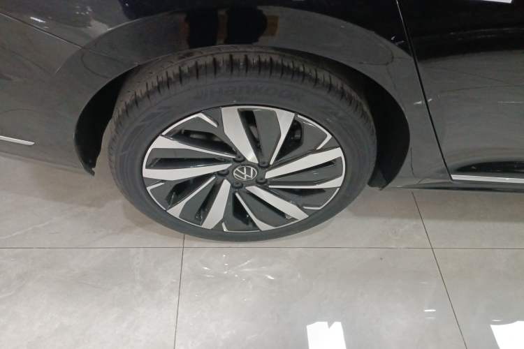 Used Volkswagen Passat 2022 330TSI Starry Elite Edition Custom Version
