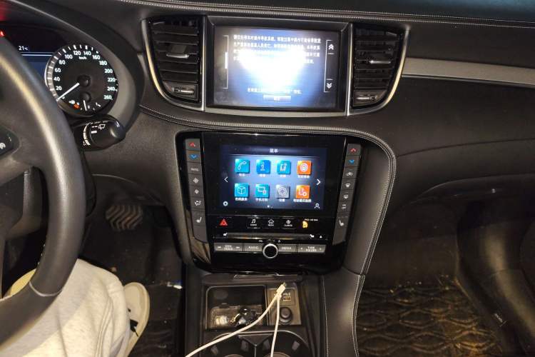 Used Infiniti QX50 2020 2.0T All-Wheel-Drive Elite Version Audio And AC Panel