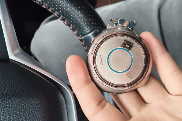 Used NETA V 2021 Standard Range Entertainment Version – Upgraded Model Vehicle Key