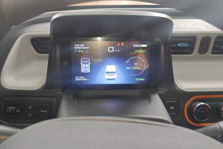 Used Wuling Hongguang MINIEV 2020 Zizai Version Lithium-NMC Audio And AC Panel