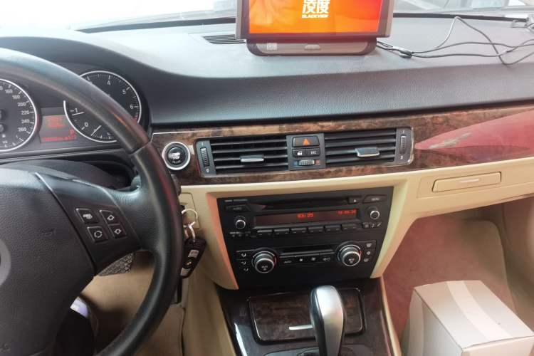 Used BMW 3 Series 2009 318i Leading Model
