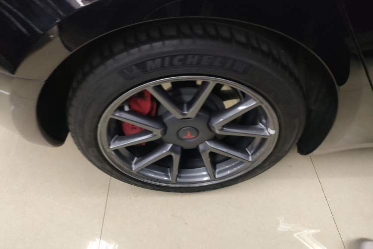 Used Tesla Model 3 2021 Standard Range Rear-Wheel Drive Upgraded Version 3D6 Right Rear Wheel Hub