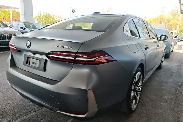 Used BMW i5 2025 xDrive 50L Luxury Package