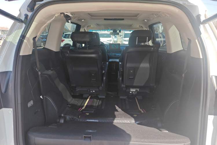 Used Honda Elysion 2022 2.0L eHEV Luxury Edition