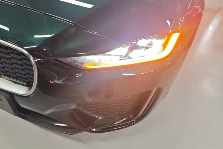 Used Jaguar XEL 2023 2.0T 250 PS R-DYNAMIC S Advanced Sport Edition Left Front Headlight