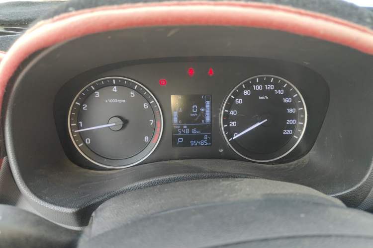 Used Hyundai ix25 2015 1.6L Automatic Two-Wheel Drive Smart GLS Trim