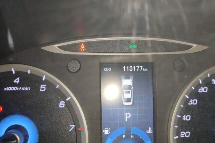 Used CHANGAN Raeton 2014 1.8T Automatic Prestige Anniversary Edition China IV Standard Odometer Close Up