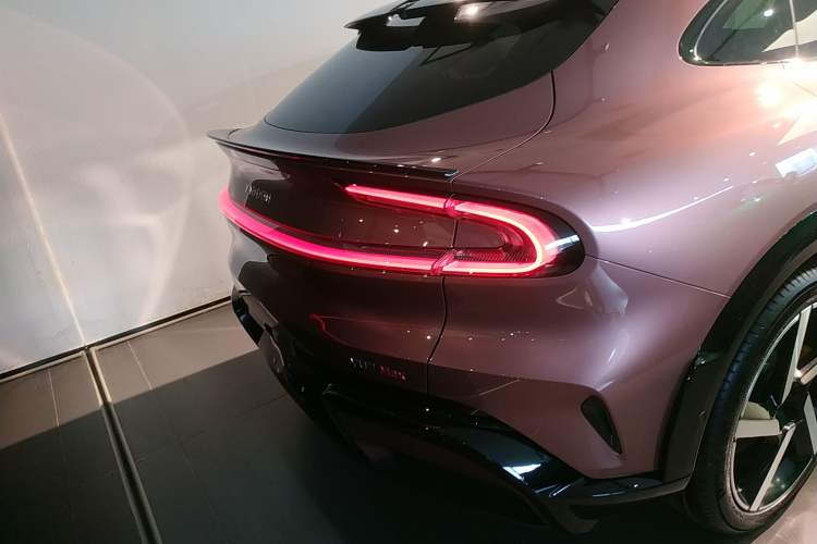 Used Xiaomi Auto YU7 2025 Ultra-Long Range High-Performance All-Wheel-Drive Max Edition
