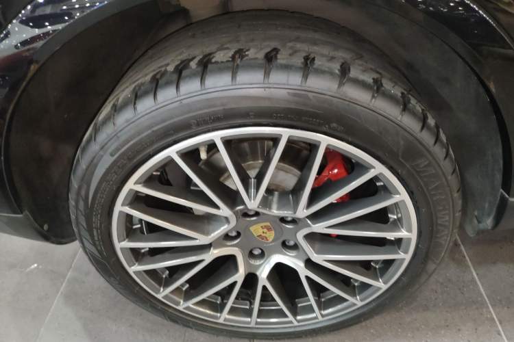 Used Porsche Cayenne 2019 Cayenne 3.0T Exterior 5