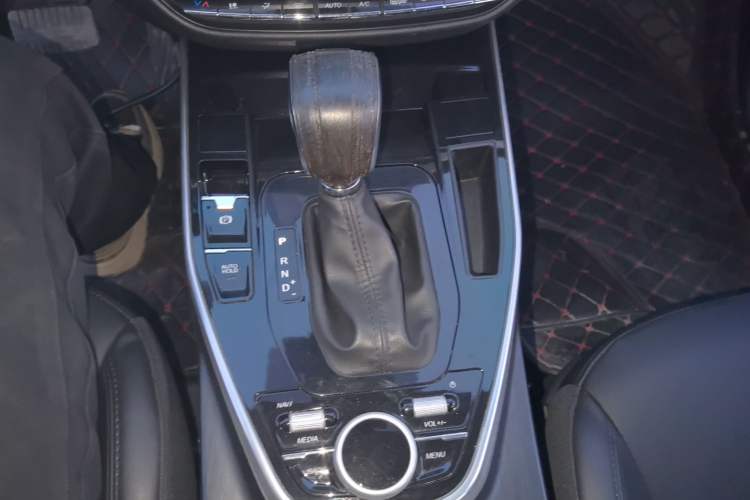 Used Soueast DX7 2019 1.5T Automatic Smart Connect Flagship Edition China VI Standard
