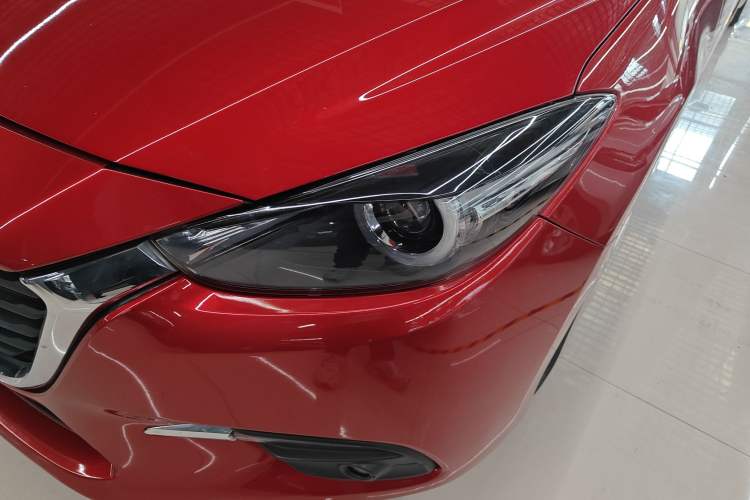 Used Mazda 3 Axela 2017 Sedan 1.5L Automatic Luxury Model Emission Standard China V