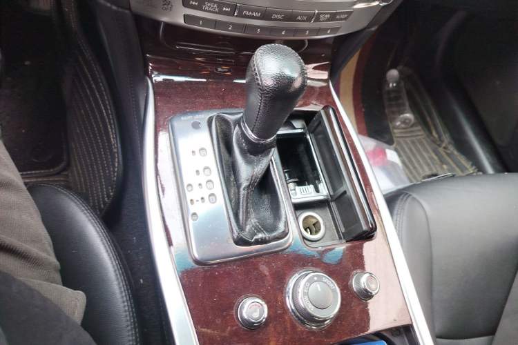 Used Infiniti Q70 2015 Q70L 2.5L Enjoyment Edition